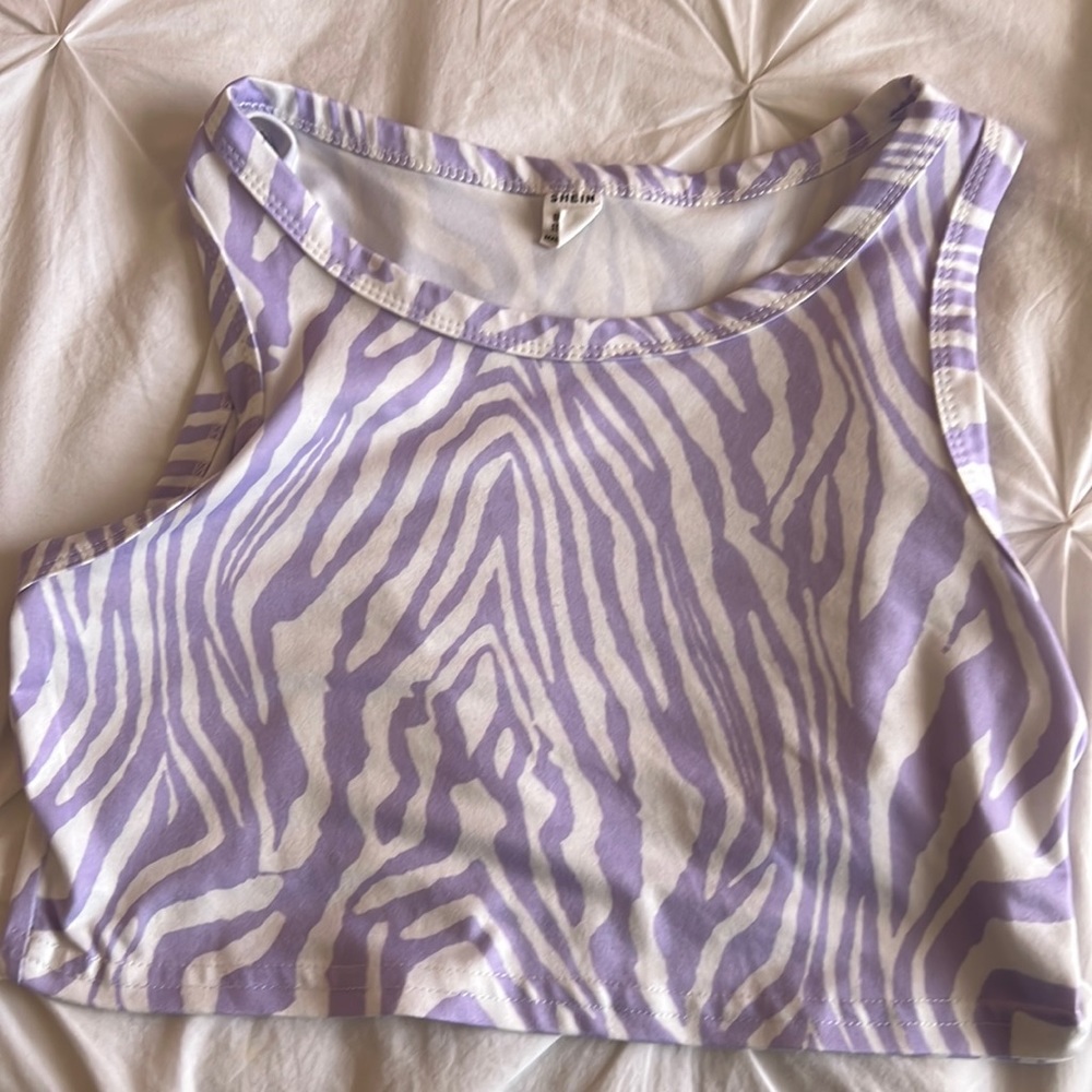 purple/white tank top